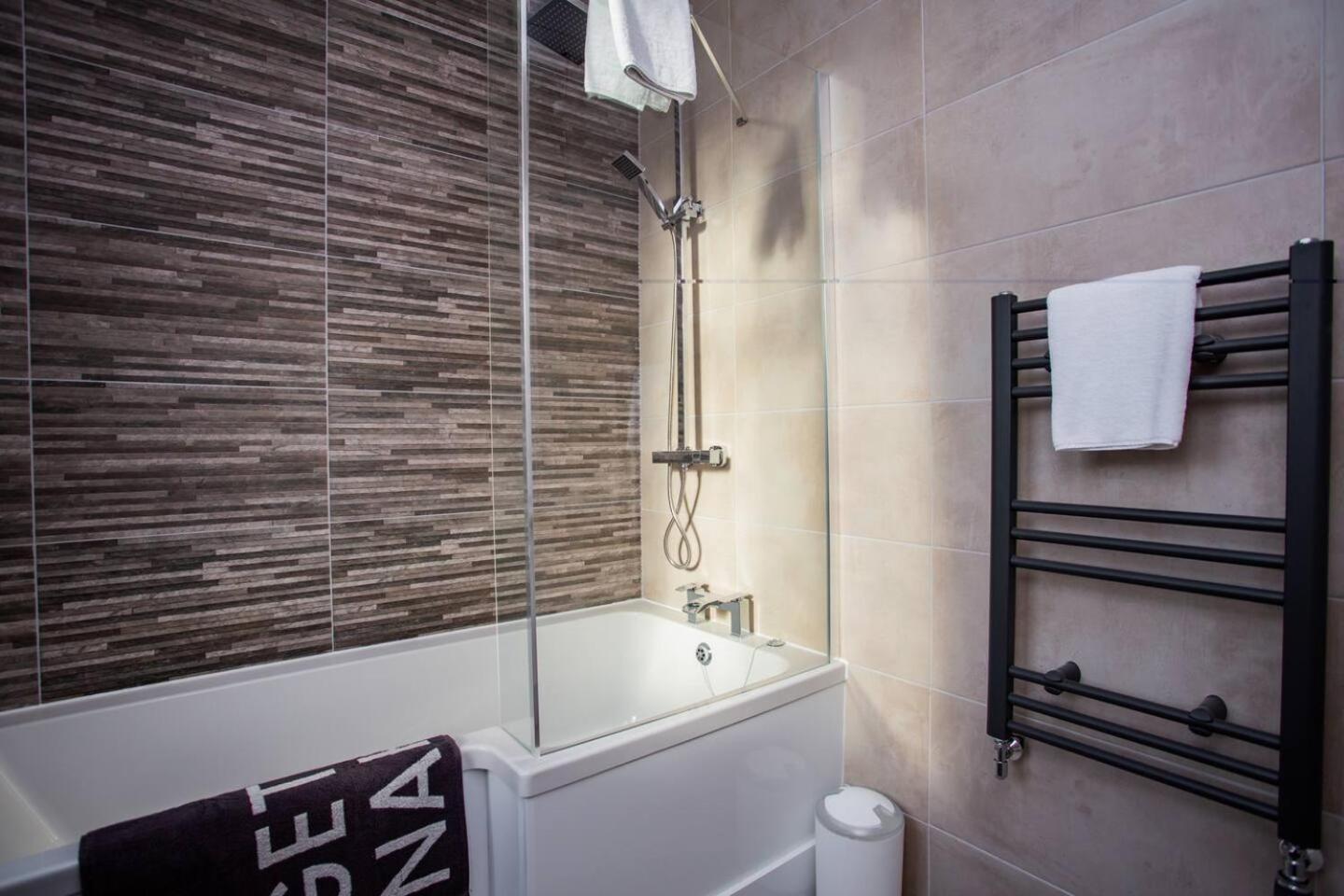 Отель West Beck House - Newcastle 2 Норт-Шилдс Экстерьер фото