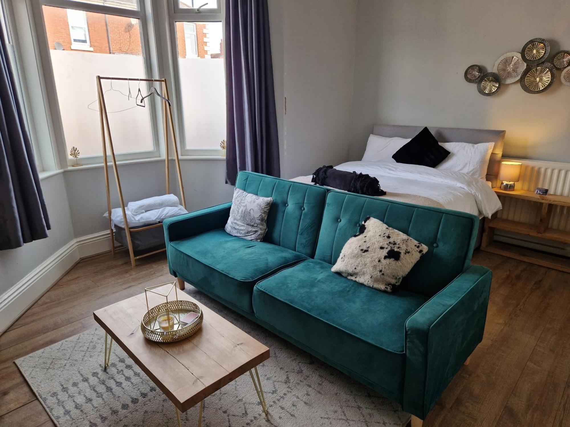 Отель West Beck House - Newcastle 2 Норт-Шилдс Экстерьер фото