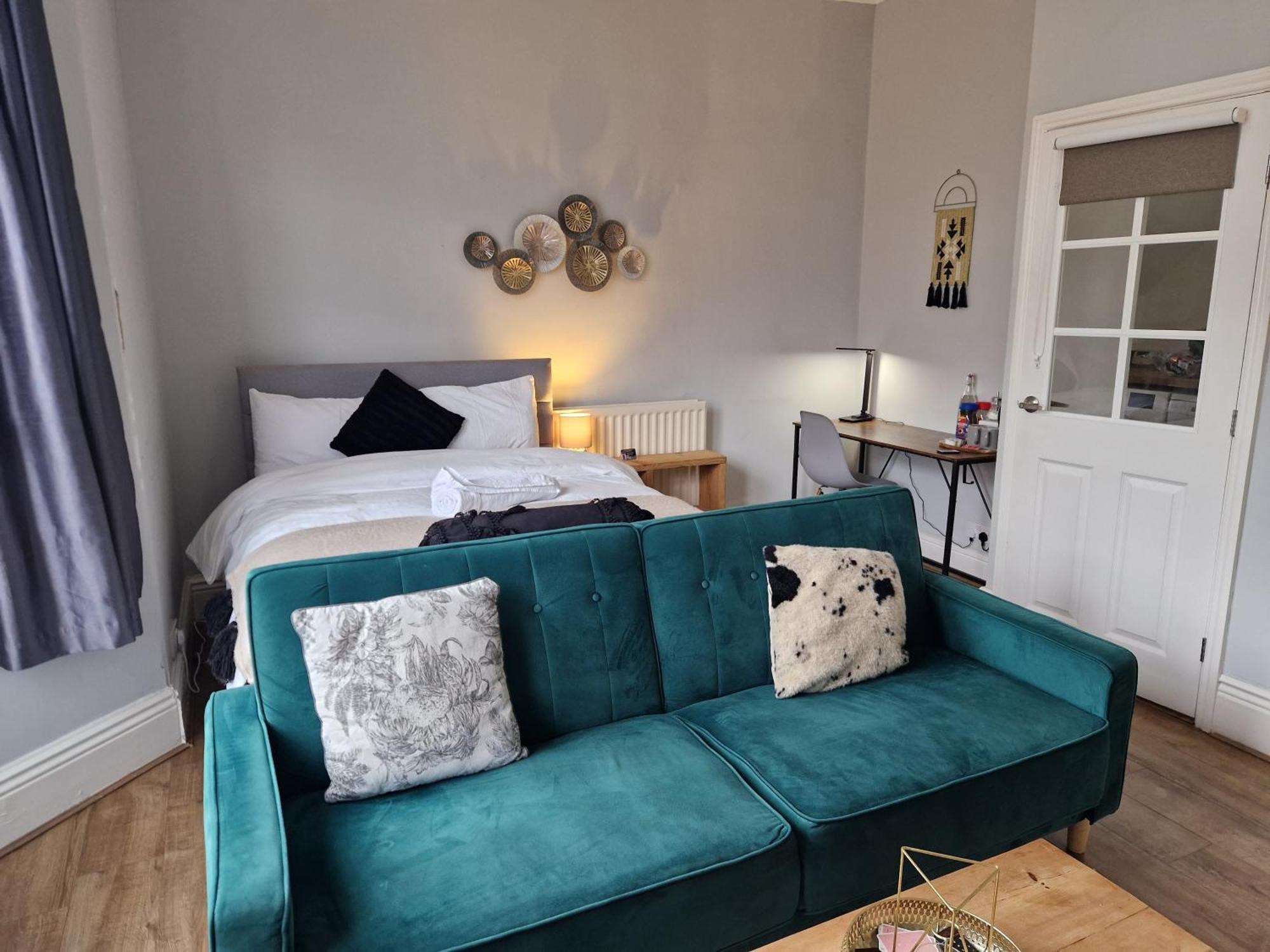 Отель West Beck House - Newcastle 2 Норт-Шилдс Экстерьер фото